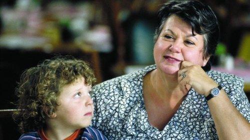 It's Your Turn, Laura filmas žiurėti online