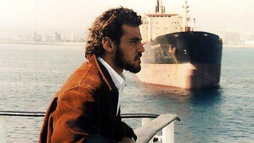 Far Away filmas žiurėti online