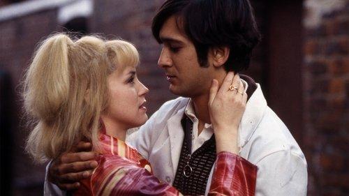 East Is East filmas žiurėti online