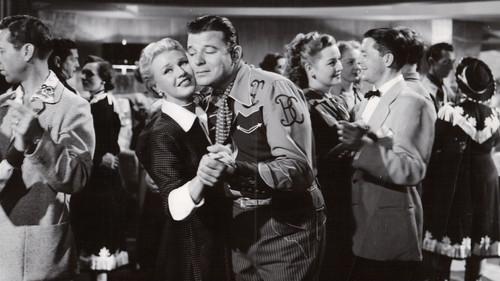 The Groom Wore Spurs filmas žiurėti online