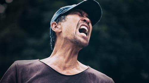 Hovering Blade filmas žiurėti online