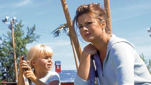 Undercover Angel filmas žiurėti online