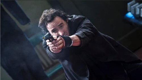 Vyras su krepšiu filmas žiurėti online