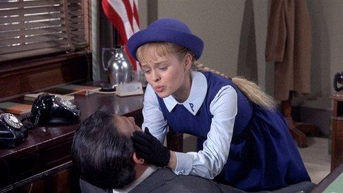 13 Frightened Girls filmas žiurėti online