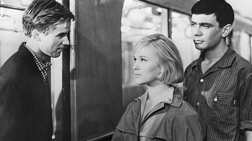 Walking the Streets of Moscow filmas žiurėti online