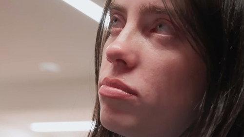 Billie Eilish: Trenk man stipriai ir švelniai filmas žiurėti online