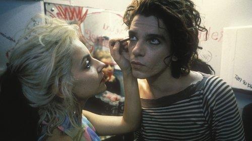 Dogs in Space filmas žiurėti online