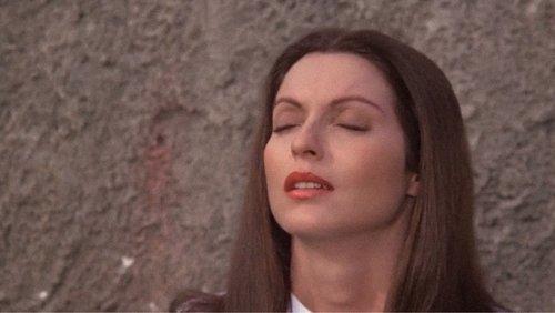 The Other Side of Midnight filmas žiurėti online