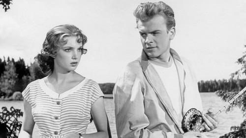 Naughty Curves filmas žiurėti online