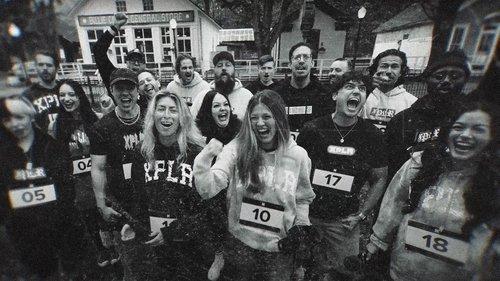 We Trapped 20 YouTubers in a Haunted City filmas žiurėti online