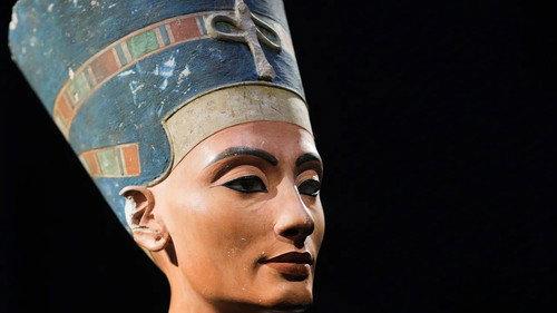 Nefertiti: Who Does She Belong To? filmas žiurėti online