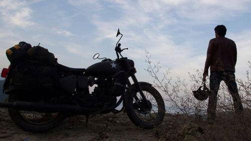 Neelakasham Pachakadal Chuvanna Bhoomi filmas žiurėti online