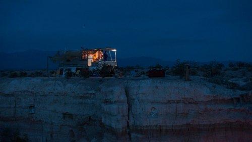 Poor Boy filmas žiurėti online