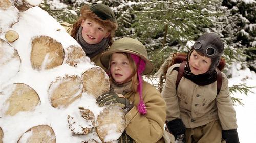 Stella and the Star of the Orient filmas žiurėti online