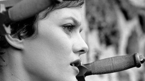 The Girl on the Bridge filmas žiurėti online