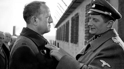 Naked Among Wolves filmas žiurėti online