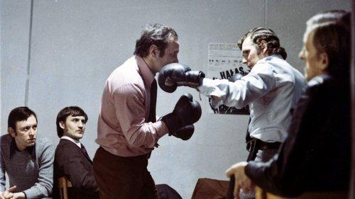 Excuse Me, Is It Here They Beat Up People? filmas žiurėti online