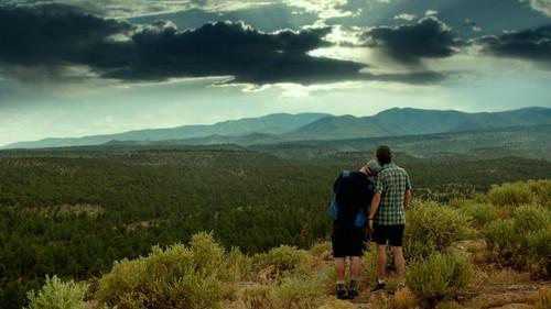 Ideal Home filmas žiurėti online