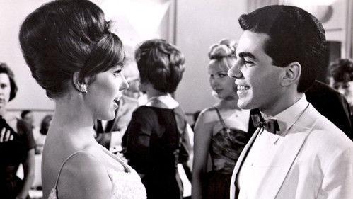 Two Tickets to Paris filmas žiurėti online