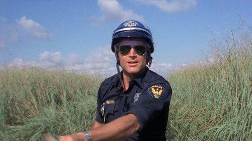 Poliziotto superpiù filmas žiurėti online