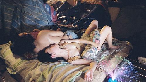 I Don't Want to Sleep Alone filmas žiurėti online