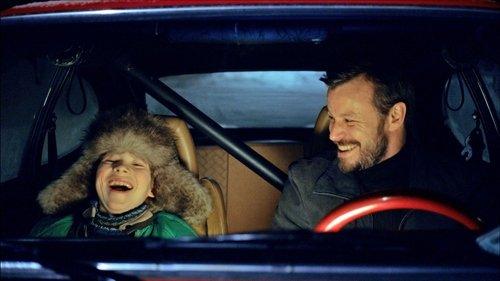 Above Dark Waters filmas žiurėti online