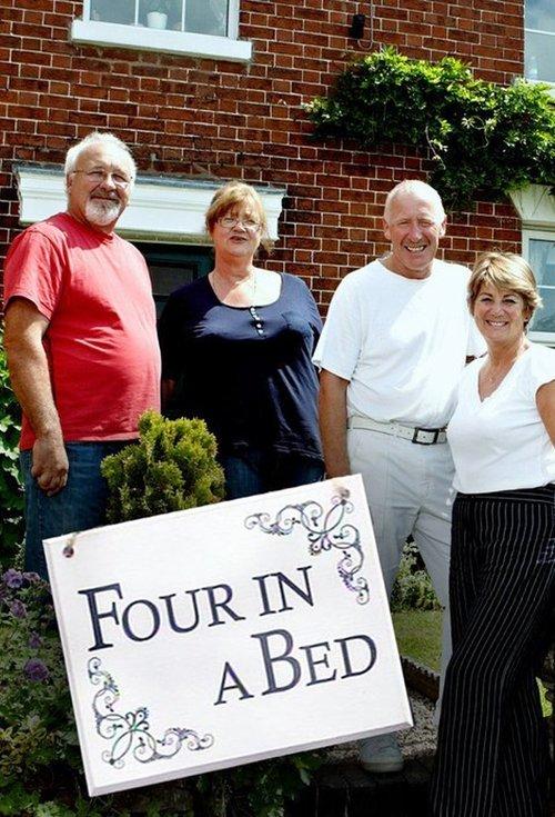 Four in a Bed filmas online