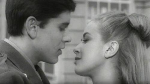 So In Love filmas žiurėti online