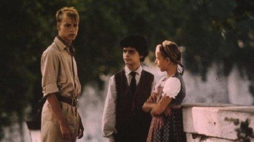 Nemici d'infanzia filmas žiurėti online