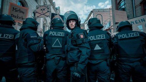 Allein zwischen den Fronten filmas žiurėti online