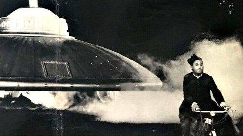 Il disco volante filmas žiurėti online