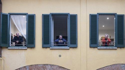 Attitudini: Nessuna filmas žiurėti online