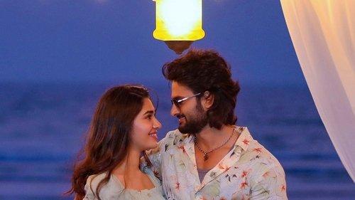 Aa Ammayi Gurinchi Meeku Cheppali filmas žiurėti online