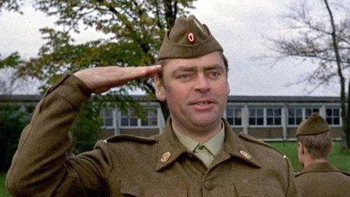 Majorens oppasser filmas žiurėti online