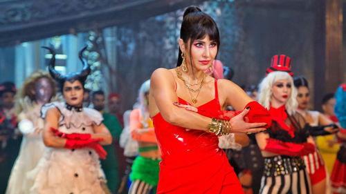 Phone Bhoot filmas žiurėti online