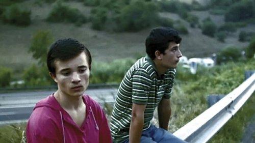 Land In Between filmas žiurėti online