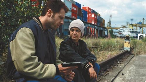 Eine Hand voll Gras filmas žiurėti online