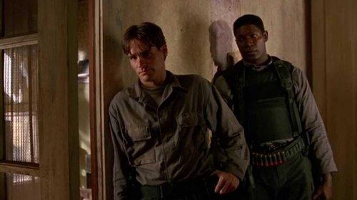 Standoff filmas žiurėti online