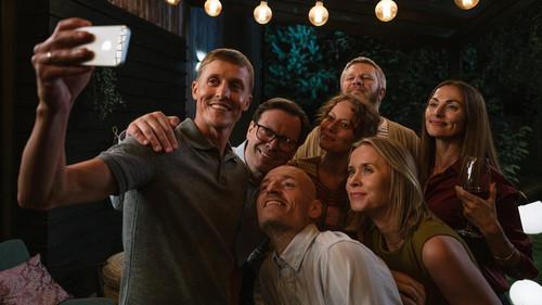 Täiuslikud võõrad filmas žiurėti online