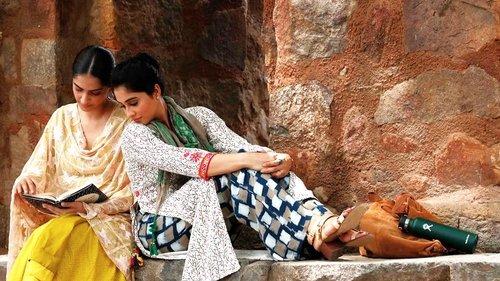 Ek Ladki Ko Dekha Toh Aisa Laga filmas žiurėti online