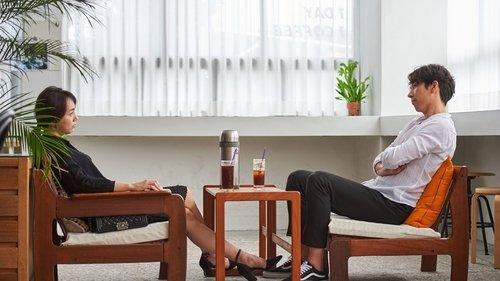 Shining Modern History filmas žiurėti online