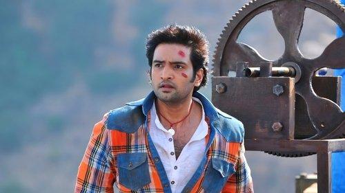 Vallavanukku Pullum Aayudham filmas žiurėti online