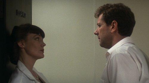 Strange Behavior filmas žiurėti online