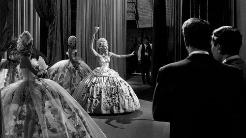 I Wonder Who's Kissing Her Now filmas žiurėti online