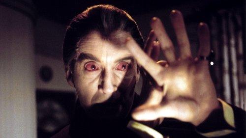 Dracula Has Risen from the Grave filmas žiurėti online