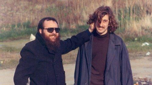 I Am Self-Sufficient filmas žiurėti online