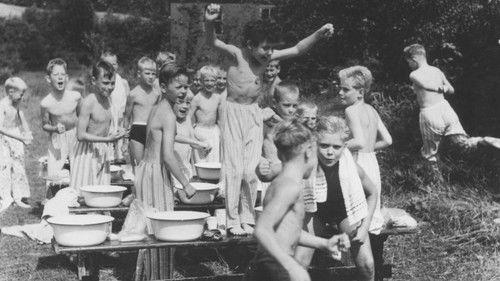 Father of Four and the Wolf Cubs filmas žiurėti online