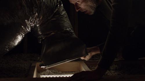 Crawlspace filmas žiurėti online