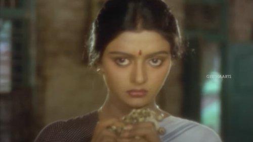 Swarnakamalam filmas žiurėti online