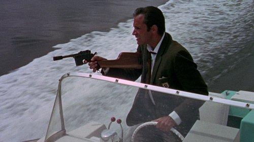 S.O.S. Operation Bikini filmas žiurėti online